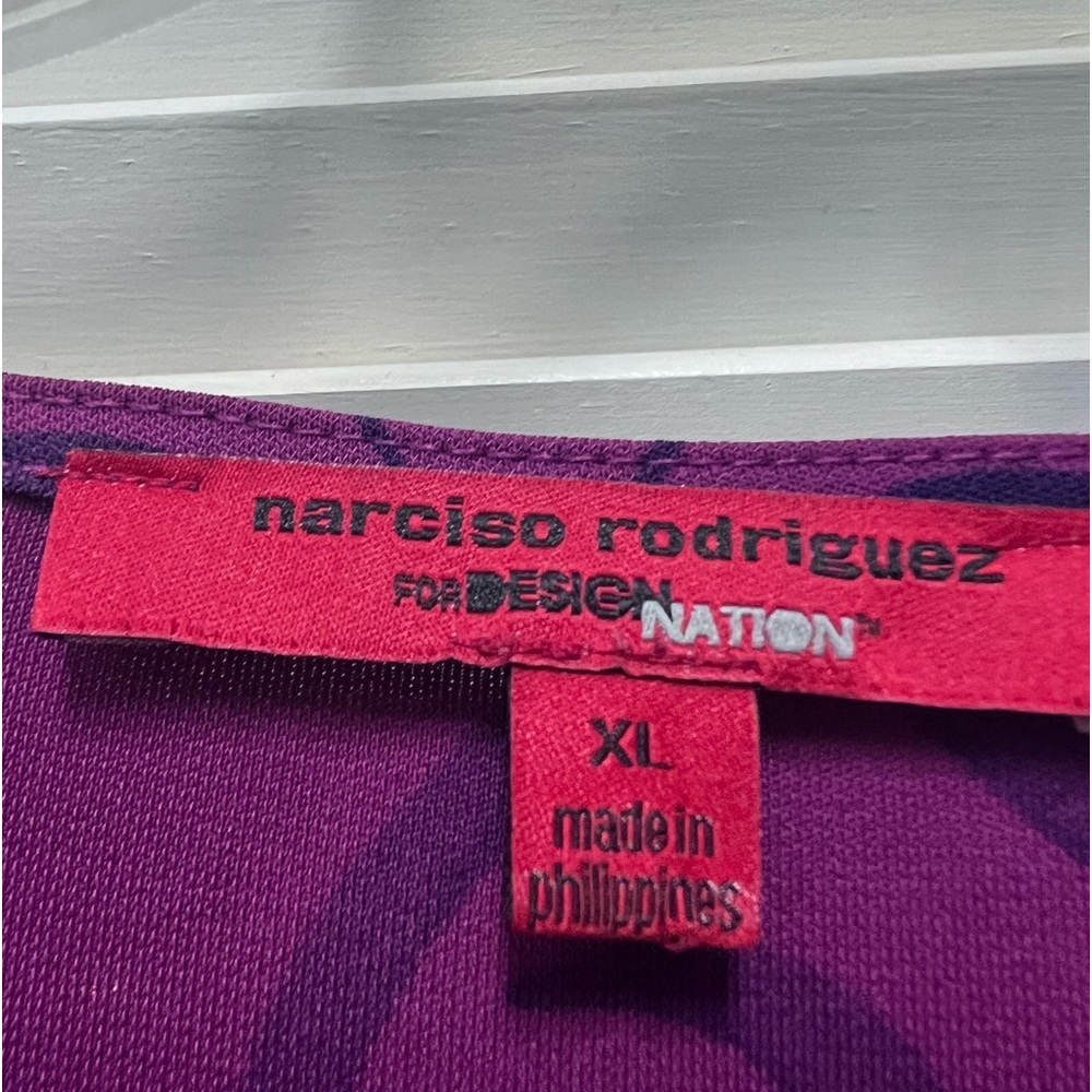 Pattern + purple = POSH! - Picture 3 of 3